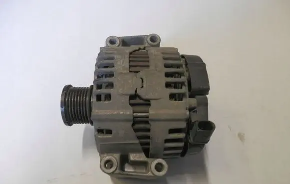 Mercedes-Benz CLS C219 Generator/alternator A0131547002W219