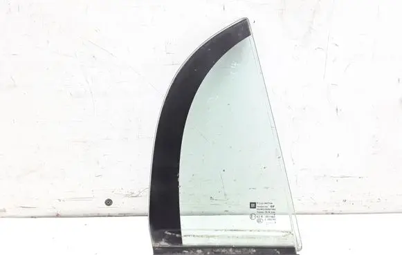 Opel Vectra C Rear vent window glass 