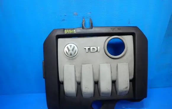 Volkswagen PASSAT B6 Engine cover (trim) 03G103925BL