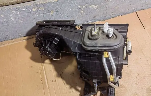Opel Astra J Interior heater climate box assembly 13330978