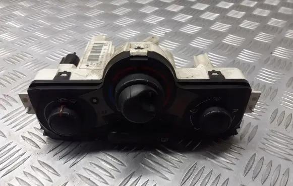 Renault Megane II Interior fan control switch 69420002