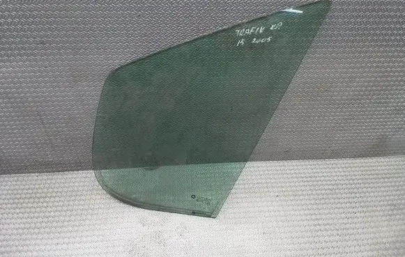Opel Vivaro Front door vent window glass four-door 
