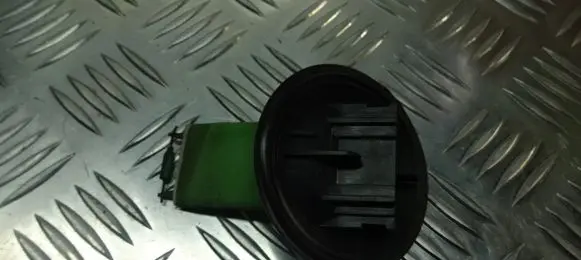 Skoda Fabia Mk2 (5J) Heater blower fan relay 