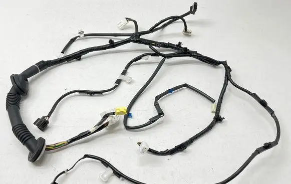 Subaru Forester SK Front door wiring loom SJ030 81820