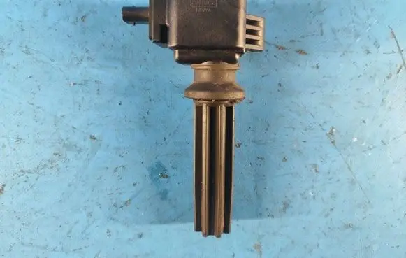 Ford Focus High voltage ignition coil CM5Z12029K
