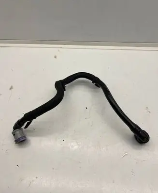 Jaguar I-Pace Engine coolant pipe/hose J9D38D122AD