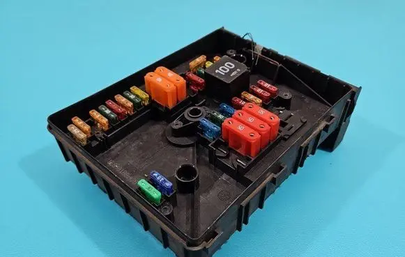 Fuse box set