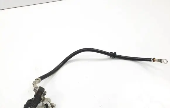 Mercedes-Benz C W205 Positive cable (battery)