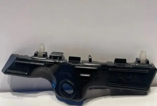 KIA Sorento Front bumper mounting bracket 865942P000
