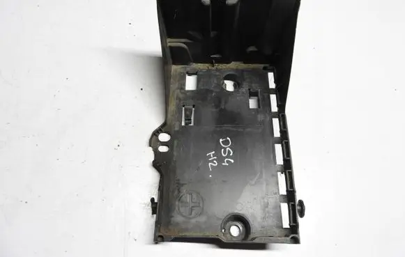 Peugeot 508 Battery box tray 9686944310