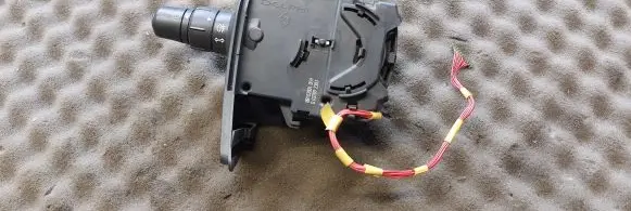 Renault Kangoo II Indicator stalk 88102001