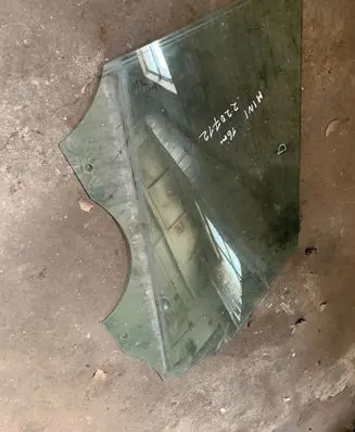 Mini One - Cooper F56 F55 Front door window glass four-door