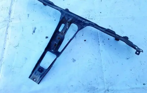 Audi 80 90 S2 B4 Radiator support slam panel