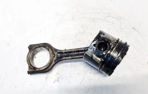 Citroen C4 I Piston with connecting rod 