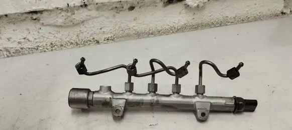 Mercedes-Benz E W212 Fuel main line pipe A6510700495