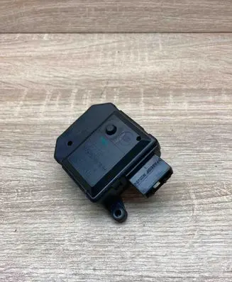 Opel Zafira B Air flap motor/actuator 309372700AE D81129015181