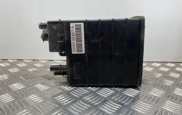 Ford Fusion II Active carbon filter fuel vapour canister DG939E857A