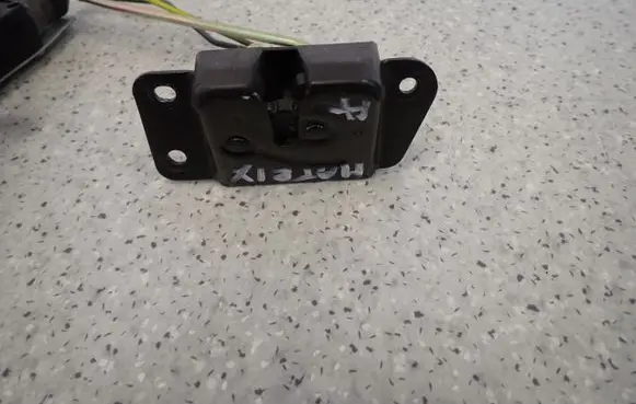 Hyundai Matrix Rear door lock