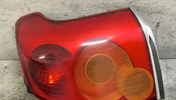 Toyota Avensis T250 Rear/tail lights
