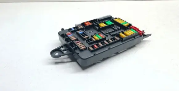 BMW 4 F32 F33 Fuse module 9337884 9337880 61149337880