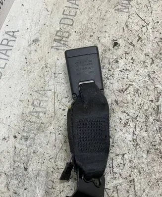 BMW 4 F32 F33 Rear seatbelt buckle 7335228