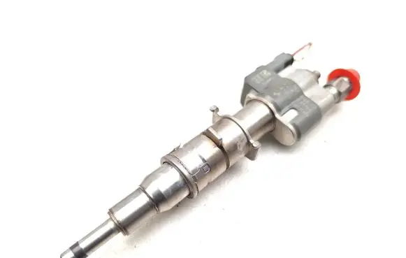 BMW 1 E81 E87 Fuel injector 7589048 7589048-07