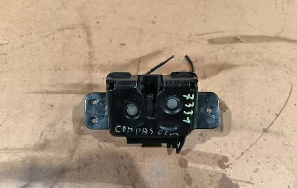 Jeep Compass Tailgate/trunk/boot lock/catch/latch 176A4A