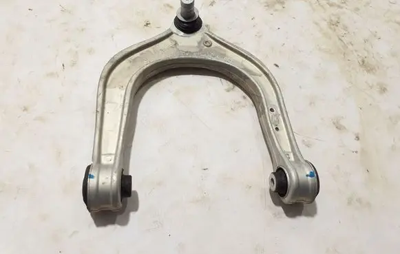 Front lower control arm/wishbone