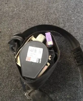 Audi A6 S6 C6 4F Front seatbelt 560788401