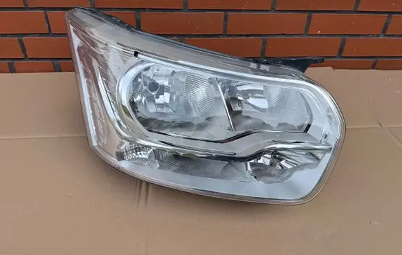 Ford Transit Headlight/headlamp 01037299900010 011A02A00RL BK3113D152BG