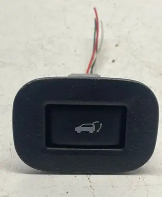 Nissan X-Trail T32 Tailgate/boot open switch button 