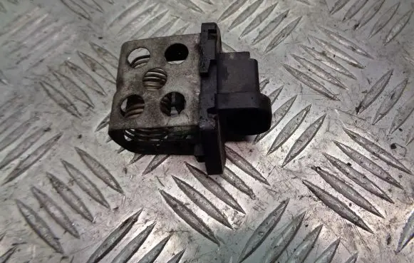 Renault Megane II Heater blower fan relay 