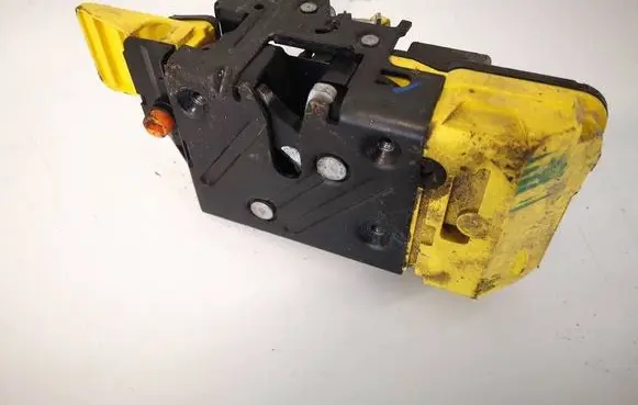 Volvo XC90 Front door lock 