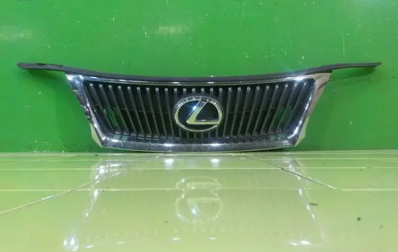 Lexus IS 220D-250-350 Front bumper upper radiator grill 17AB105