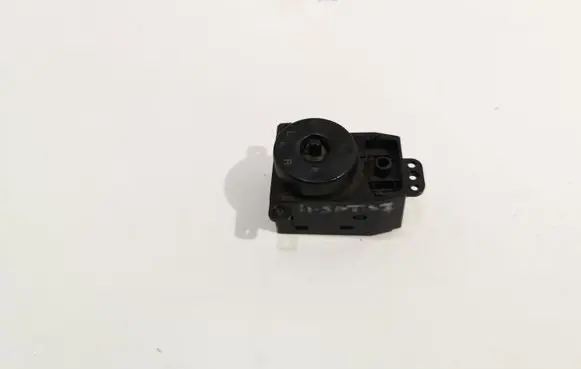 Hyundai Sonata Wing mirror switch
