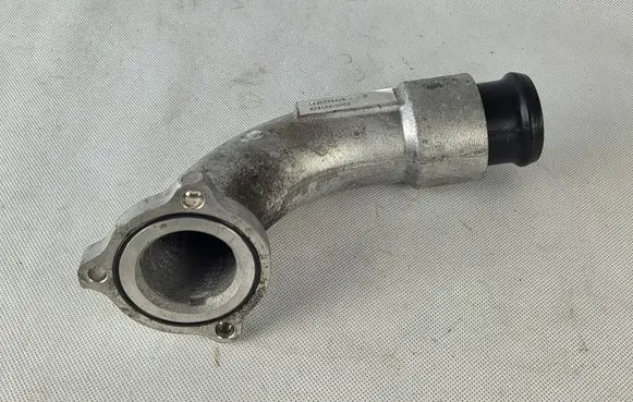 Renault Trafic III (X82) Turbo air intake inlet pipe/hose 144D25662R 8241560002