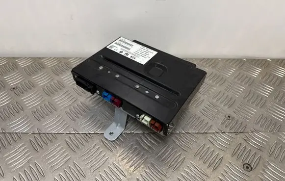 Chrysler Pacifica Video control module 68227168AN