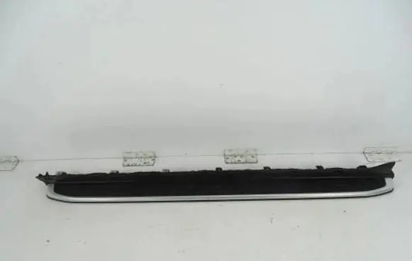 Sill/side skirt trim