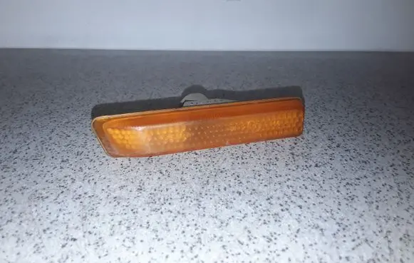 BMW 3 E36 Front fender indicator light 63137164489 7164489