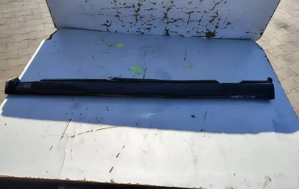 Volkswagen PASSAT CC Foot area side trim 3C8071685