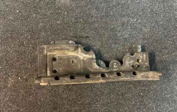 BMW 5 F10 F11 Other engine bay part 9127397 11986710
