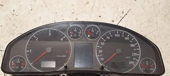 Audi A6 Allroad C5 Speedometer (instrument cluster) 4B0920933C AUZ7Z002676655