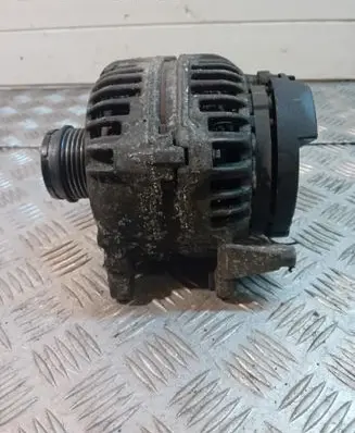 Volkswagen PASSAT B5.5 Generator/alternator 028903031 0124515083