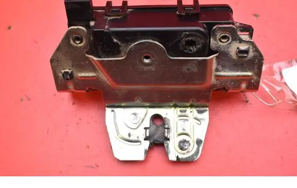 Opel Astra H Tailgate/trunk/boot lock/catch/latch 495058724
