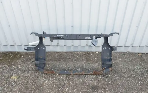 Nissan Qashqai Radiator support slam panel