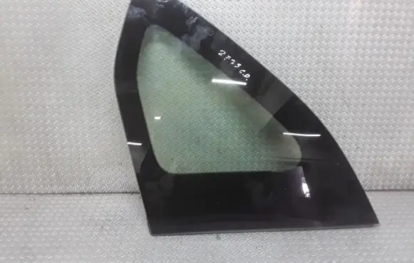 Honda FR-V Rear side window