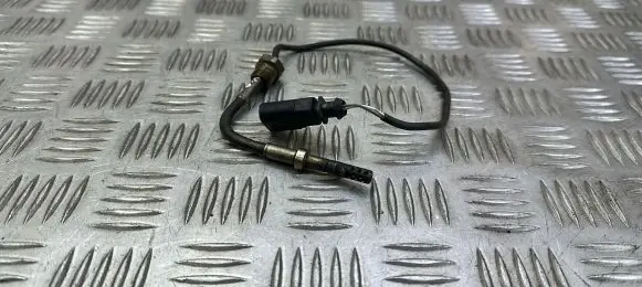 Audi A6 S6 C6 4F Exhaust gas temperature sensor 059906088A