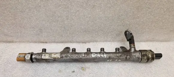 Volkswagen PASSAT B7 Fuel main line pipe 03L130089R 600000668