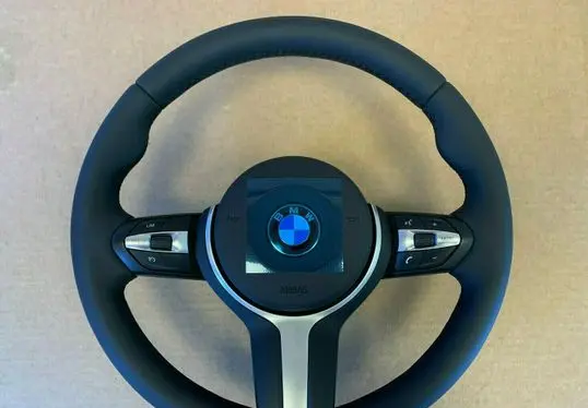 BMW 4 F32 F33 Steering wheel 32307850404 32307848339