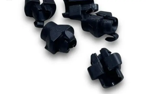 Fiat Uno Floor mat clip fixing clamp S246 46734010